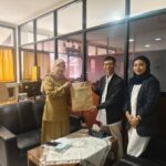 20cd62e3-7cfe-4b5e-8baf-f9e2b7de248b Prodi Akuntansi UNUSIA Tawarkan Beasiswa KIP Kuliah Dua Gelar ke Kelurahan Tanah Tinggi Jakpus