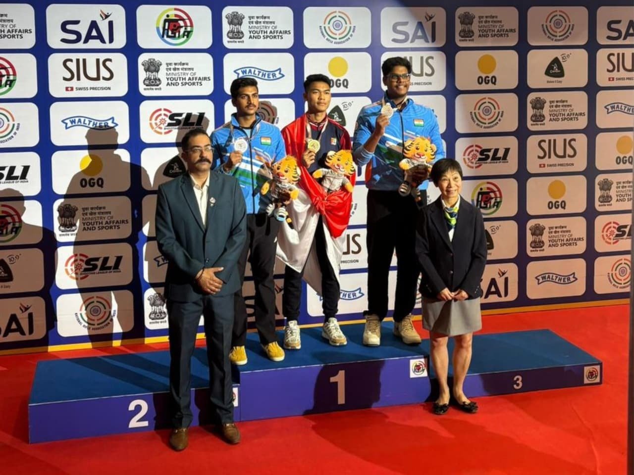 Prestasi Gemilang Anggota Brimob Polri: Briptu Muhamad Fawwaz Aditia Farrel Raih Medali Emas Dan Pecahkan Rekor Dunia Di Ajang Asian Rifle/Pistol Championship 2026 India