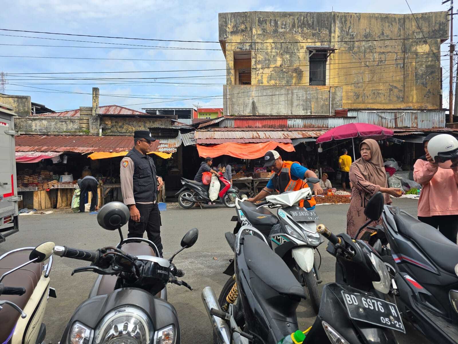 Polri Hadir di Tengah Masyarakat, Personel Polres Rejang Lebong Gelar Sambang Dialogis